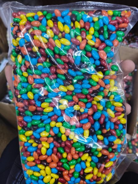 سمارتز محشو بالشوكلاته بشكل بيضاوي